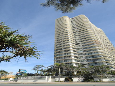 Surf 150 - E Caravan Parks 3