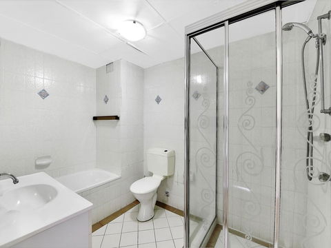 Surf 150 - E Caravan Parks 31