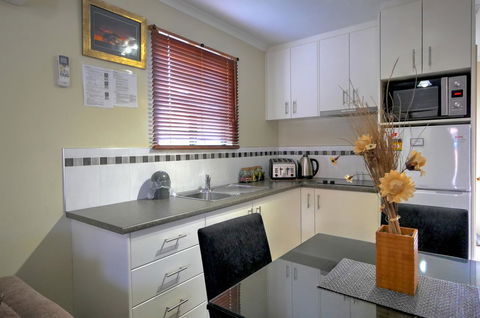Ficifolia Lodge - E Caravan Parks 15