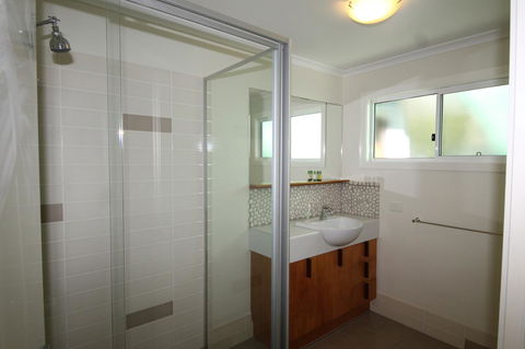 The Boarding House - E Caravan Parks 12