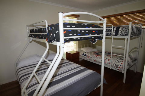 The Boarding House - E Caravan Parks 11