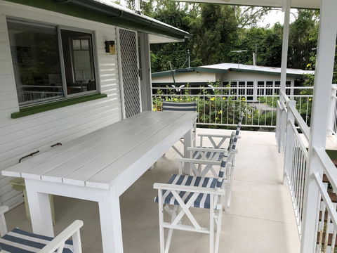 Daggoombah Holiday Home Magnetic Island - E Caravan Parks 5