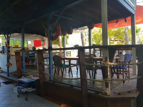 Arcadia Beach Guest House And Car Hire - E Caravan Parks 39