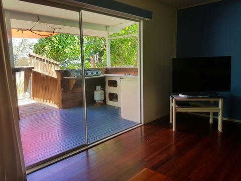 Arcadia Beach Guest House And Car Hire - E Caravan Parks 19