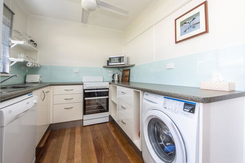 Kooyong Apartment 6 - E Caravan Parks 2