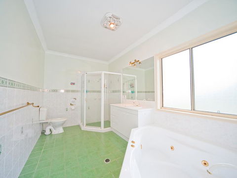 Waterfront At White Patch - E Caravan Parks 29