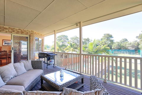 Waterfront At White Patch - E Caravan Parks 31