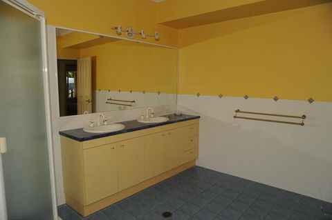 Waterfront At White Patch - E Caravan Parks 20
