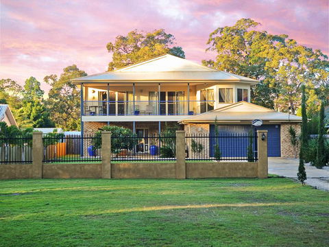 Waterfront At White Patch - E Caravan Parks 2