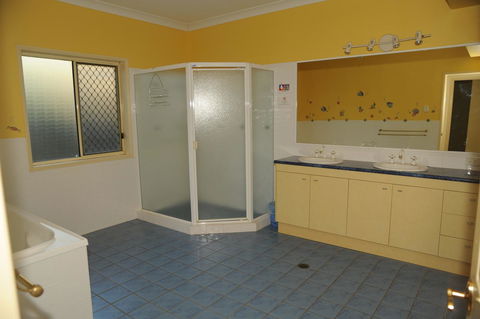 Waterfront At White Patch - E Caravan Parks 5