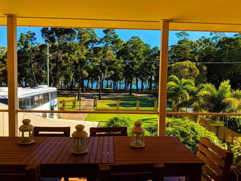 Waterfront At White Patch - E Caravan Parks 9