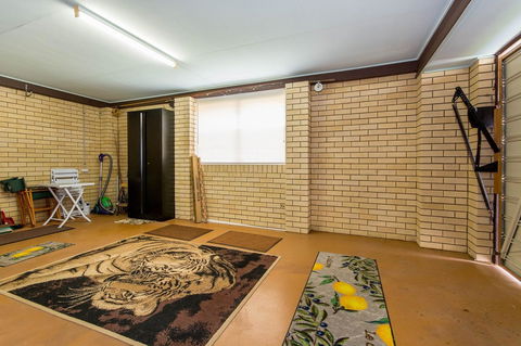 Lowset Sweetie, Central To Everything - Partridge St, Bongaree - E Caravan Parks 15