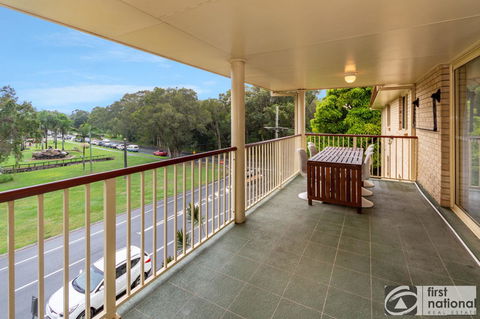 Immaculate Spacious Second Floor Unit Overlooking Pristine Parklands - E Caravan Parks 2