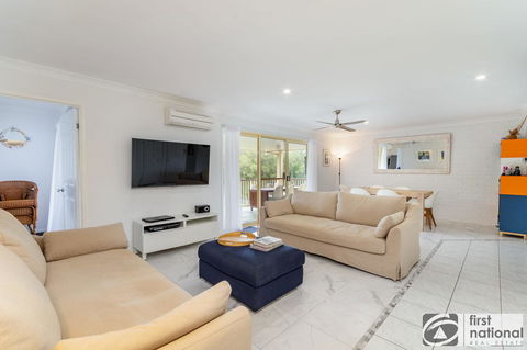 Immaculate Spacious Second Floor Unit Overlooking Pristine Parklands - E Caravan Parks 9
