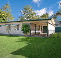 Lowset pet friendly cottage - Sunset Ave Bongaree - E Caravan Parks