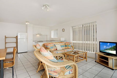 LISTEN TO THE SURF From Rickman Pde, Woorim - E Caravan Parks 9