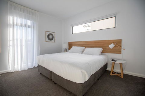 Island Quarters - E Caravan Parks 5