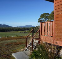 Yakkalla Holiday Cottage - E Caravan Parks