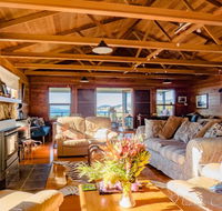 Palana Beach House - E Caravan Parks