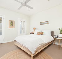 'Darling Lily' - Your Townhouse Hideaway - E Caravan Parks