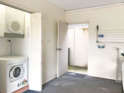 'Dutchies Vista' 1/45 Christmas Bush Ave - Ground Floor Duplex With Stunning Water Views - E Caravan Parks 2