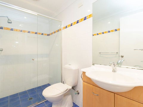 'Dutchies Vista' 1/45 Christmas Bush Ave - Ground Floor Duplex With Stunning Water Views - E Caravan Parks 3