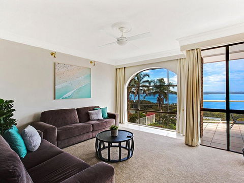 'The Bay', 25 Wallawa Rd - Huge Home With Aircon, Spectacular Views & Chromecast - E Caravan Parks 2