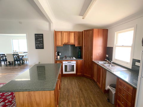 'The Wattles' - True Country Escape Near Wineries - Borenore - E Caravan Parks 1