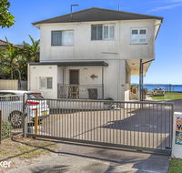 'Yacaaba' Beautiful Waterfront Location - E Caravan Parks