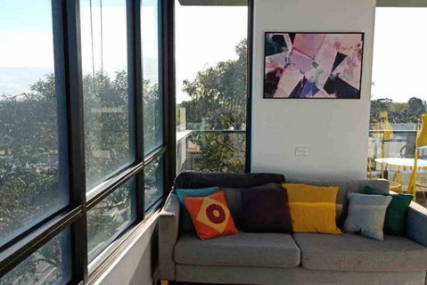 , Elsternwick, Impressive 2bed:carspot:15mins To CBD - E Caravan Parks 3