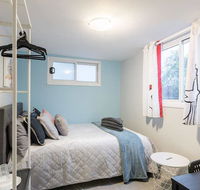 1 Double Quaint Grannyflat Private Room near public transport - SHAREHOUSE - E Caravan Parks