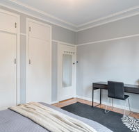 1 Private Double room in Carramar 1 Minute Walk To Station - SHAREHOUSE - E Caravan Parks