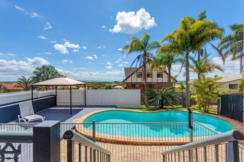 1-33 Tingira Close - Rainbow Beach, Gorgeous Ocean Views, Swimming Pool, Air Conditioning - E Caravan Parks 3