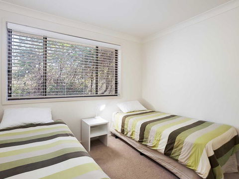 1/8 Christmas Bush Avenue - Three Bedroom Duplex Close To Dutchies Beach - E Caravan Parks 1