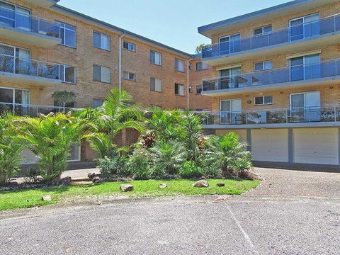 10 'Parkview', 11-13 Catalina Close - Peaceful Park Views - E Caravan Parks 0