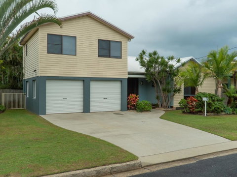 10 Bellgrove Street - Sawtell, NSW - E Caravan Parks 0