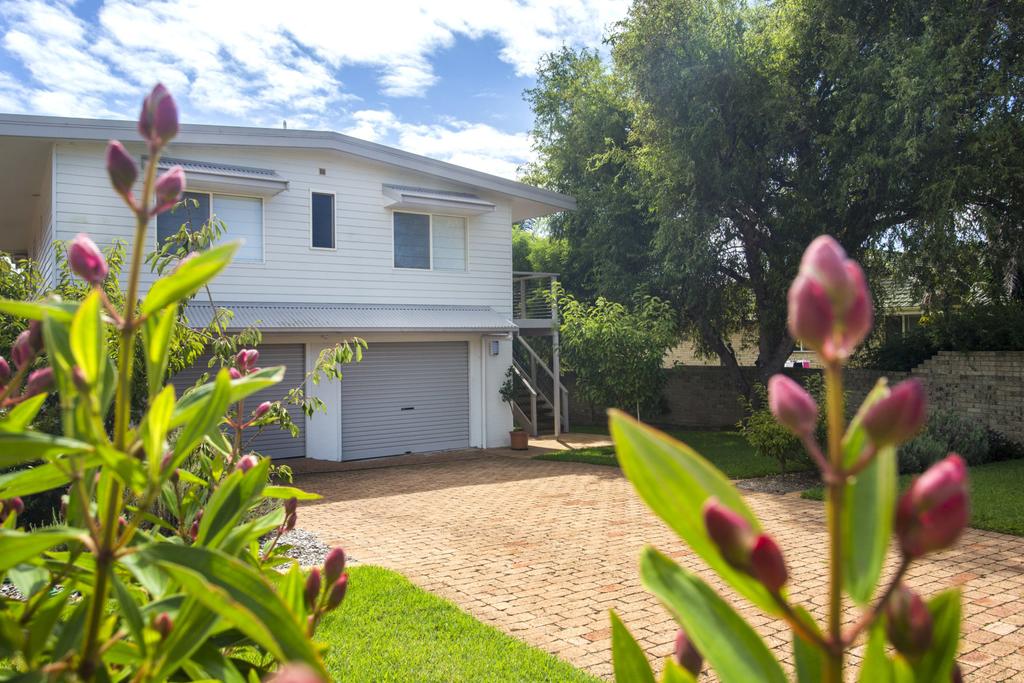 Fishermans Paradise NSW E Caravan Parks