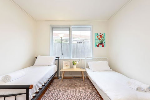 111, Relaxing Family Getaway In Burwood - E Caravan Parks 3