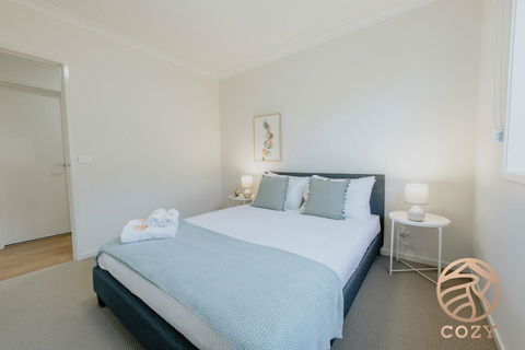 118 Refreshing 3BR Werribee Family House - E Caravan Parks 2