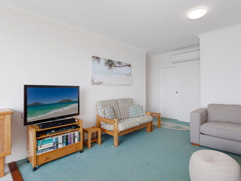 12 'Ocean Shores', 27 Weatherly Cl - Waterfront Unit With Sensational Water Views, WIFI & Air Conditioning - E Caravan Parks 2