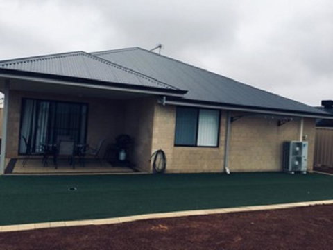 14Rosapark House - E Caravan Parks 2