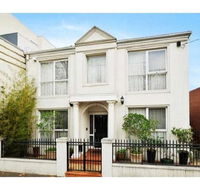 15 Charles Abbotsford Mansion - E Caravan Parks