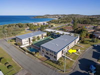 2 'The Dunes' 38 Marine Drive - pool tennis court and so close to the beach