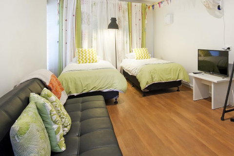 2/22 Stevens - E Caravan Parks 1