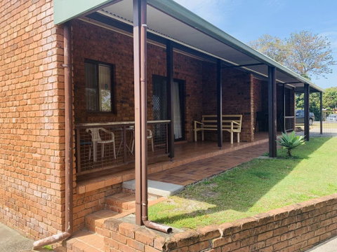 2/47 Riverview Street - E Caravan Parks 0