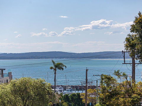 23 'The Commodore' 9-11 Donald Street - Delightful Unit With Gorgeous Water Views - E Caravan Parks 0