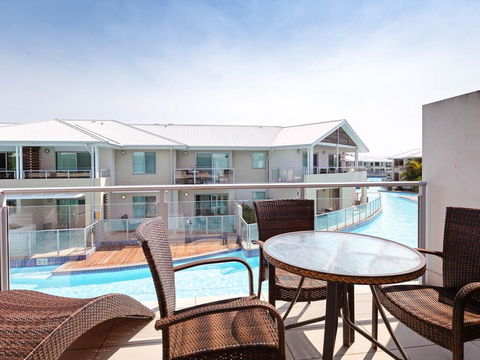 245 'Pacific Blue', 265 Sandy Point Rd - Air Conditioned Unit With Resort Facilities And Linen Supplied - E Caravan Parks 0