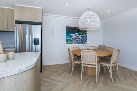Bliss By The Surf Luxury Family Apartment - E Caravan Parks 3
