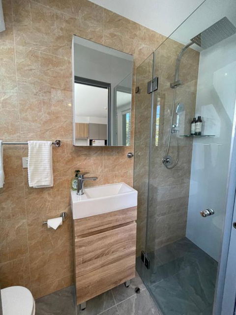 Brand New Furnished Studios - E Caravan Parks 3