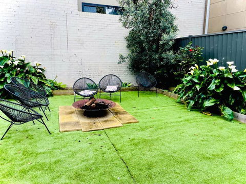 D109 Inner City Oasis On Buckingham - E Caravan Parks 4